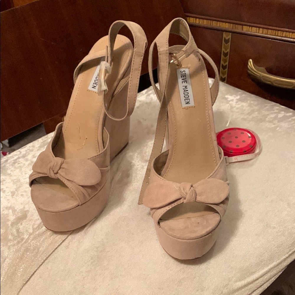 Steve Madden Women's Tan Platform Heels